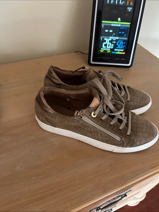 Ron White Shoes - Women's Taupe Snake-Embossed Lace-Up Sneakers with Side Zip